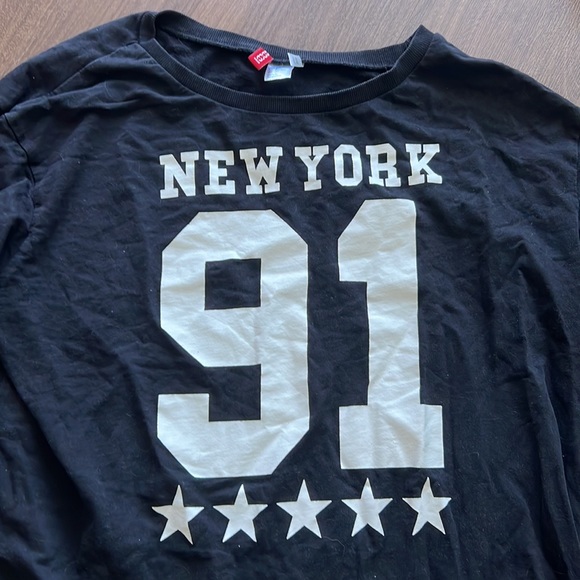 Black sweatshirt New York (Divided H&M) - Picture 3 of 3